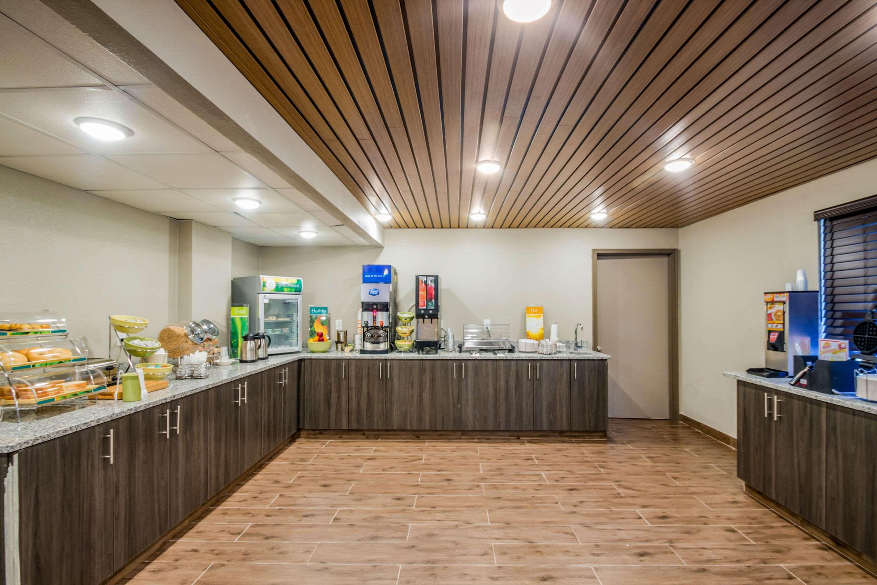 Americinn By Wyndham Madison Wi Buitenkant foto