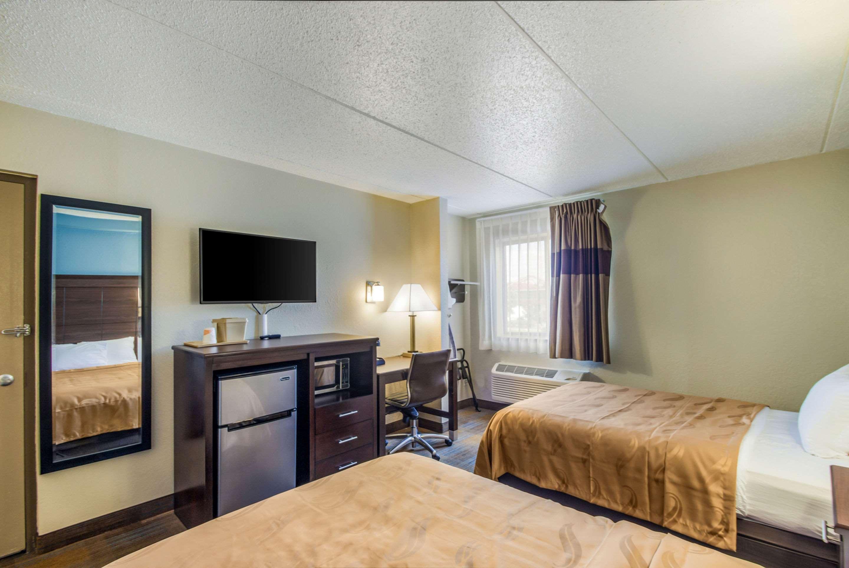 Americinn By Wyndham Madison Wi Buitenkant foto