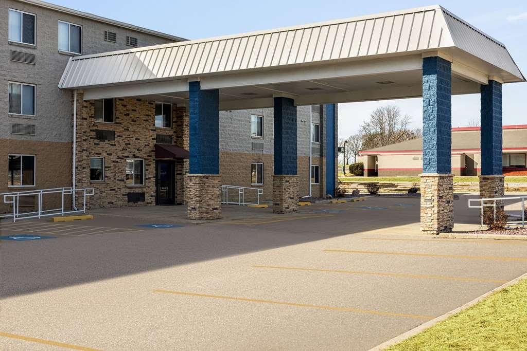 Americinn By Wyndham Madison Wi Buitenkant foto